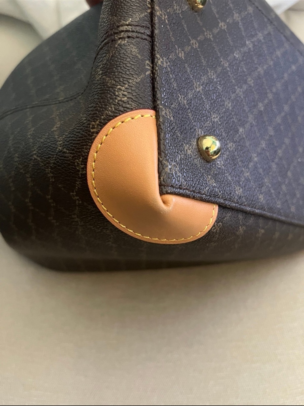 Rioni Signature Bucket Drawstring Handbag - Picture 6 of 6